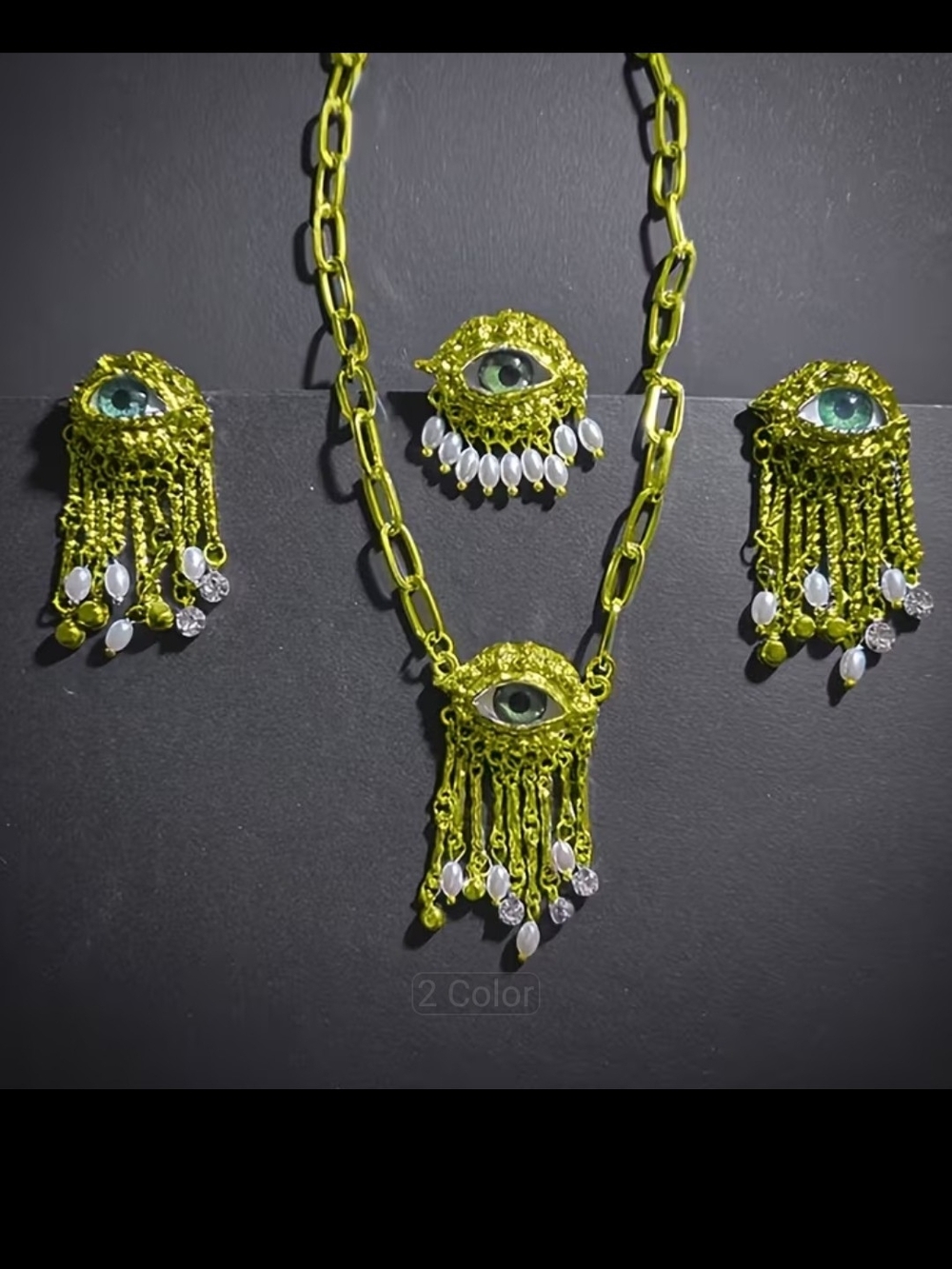 Green Eye Fringe Necklace & Earring Set - With a Matching Brooch